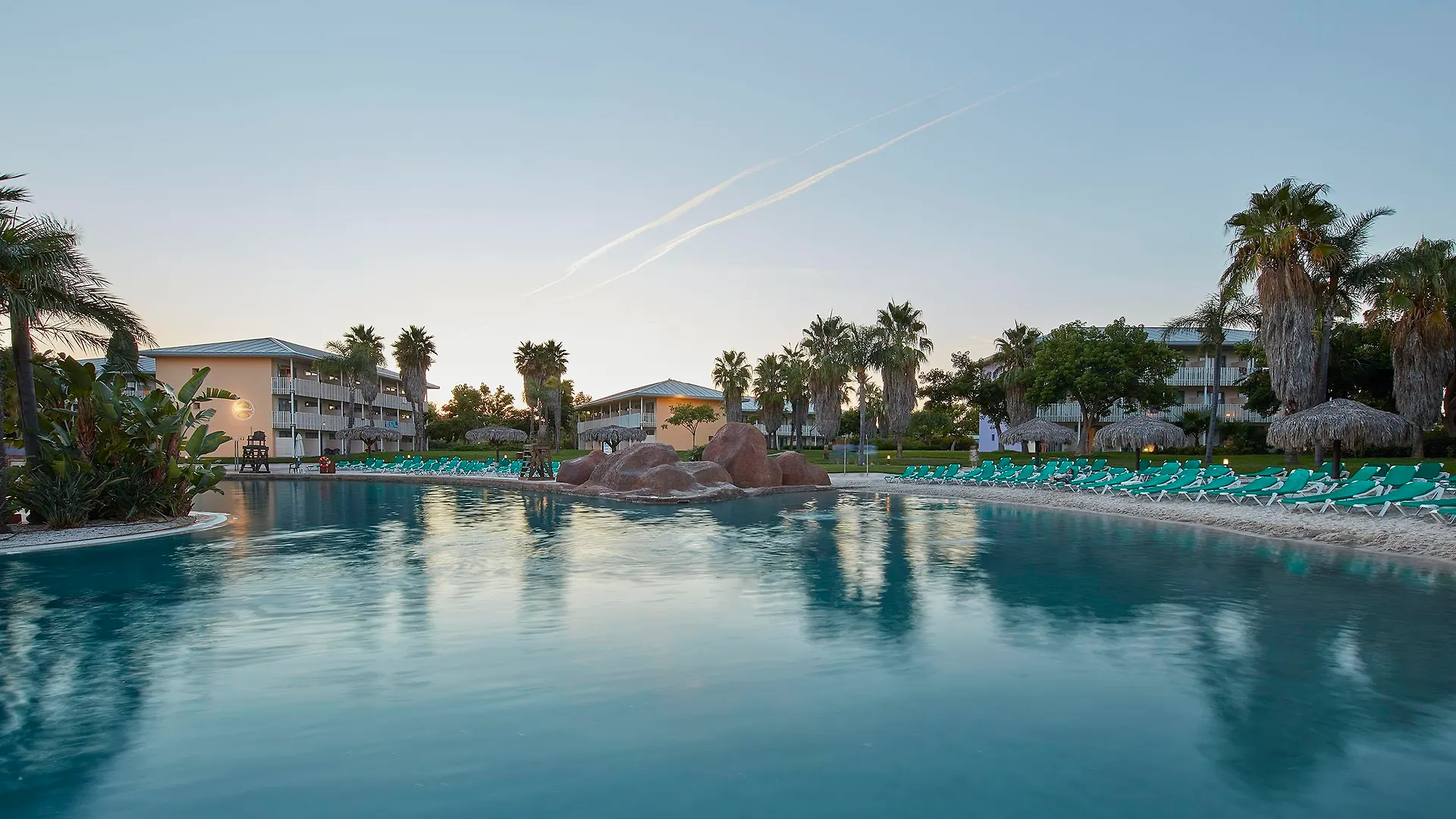 Portaventura Hotel Caribe - Includes Unlimited Access To Portaventura Park & 1 Access To Ferrari Land Salou