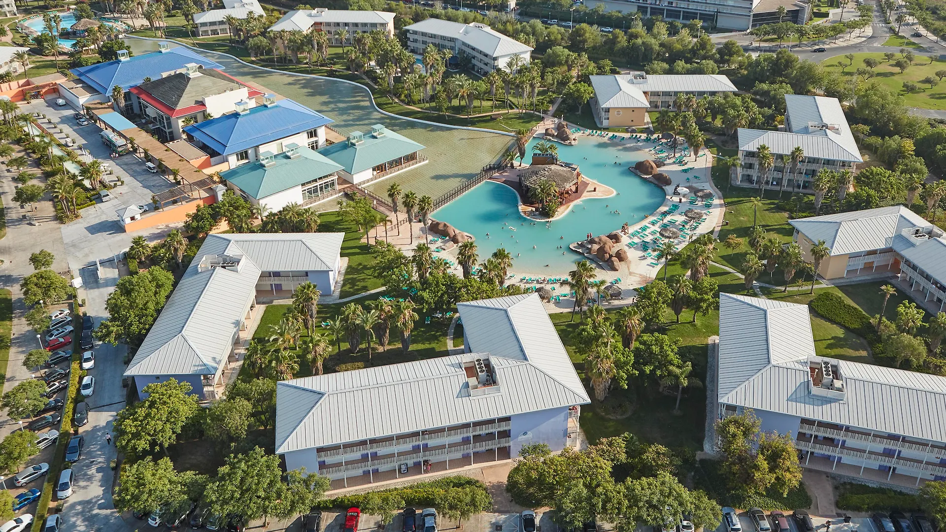 Portaventura Hotel Caribe - Includes Unlimited Access To Portaventura Park & 1 Access To Ferrari Land Salou 4*,