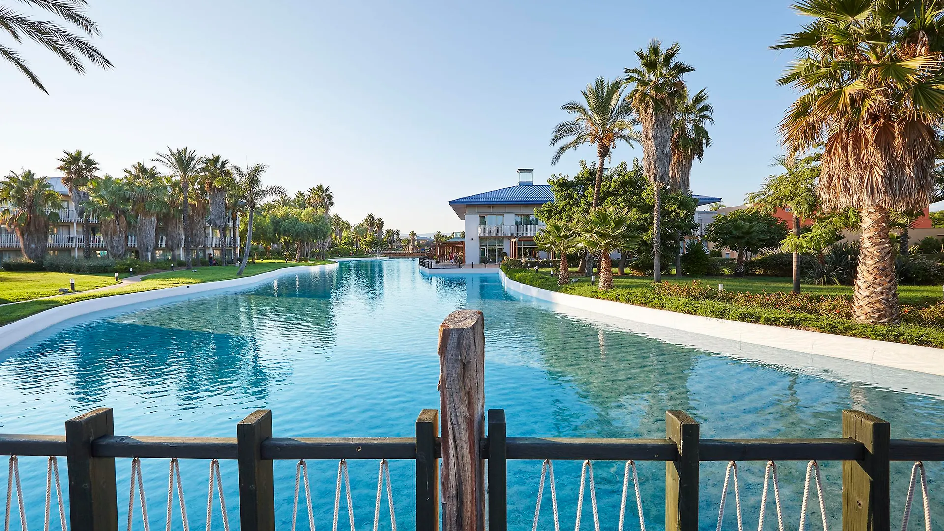 PortAventura Hotel Caribe: Unlimited Park Access & Ferrari Land Entry Salou