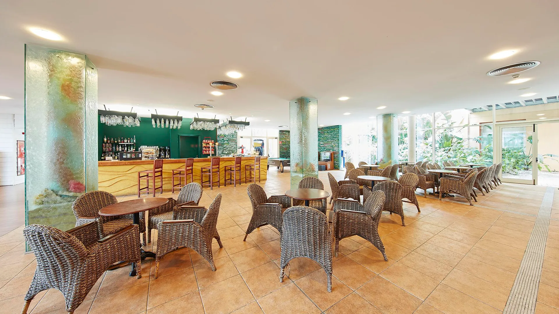 Portaventura Hotel Caribe - Includes Unlimited Access To Portaventura Park & 1 Access To Ferrari Land Salou