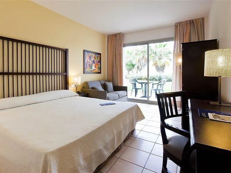 PortAventura Hotel Caribe: Unlimited Park Access & Ferrari Land Entry Salou