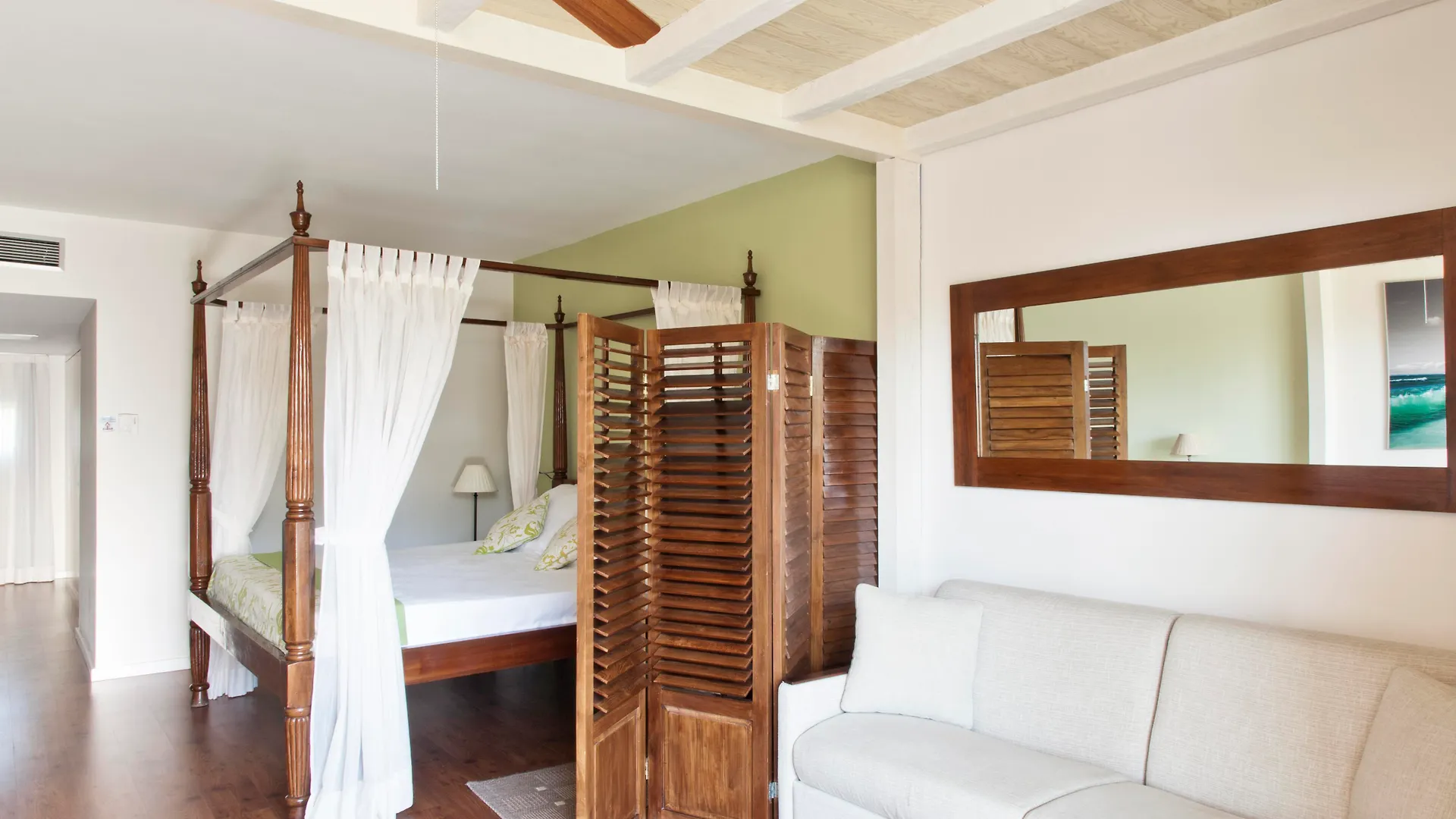 Portaventura Hotel Caribe - Includes Unlimited Access To Portaventura Park & 1 Access To Ferrari Land Salou